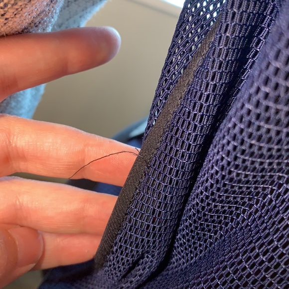 T Tahari navy mesh side panel white/navy blazer - Picture 6 of 7